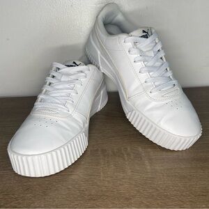 Puma Carina Platform Shoes Women’s 8 Triple White Low Top Sneaker 374106-01 Worn
